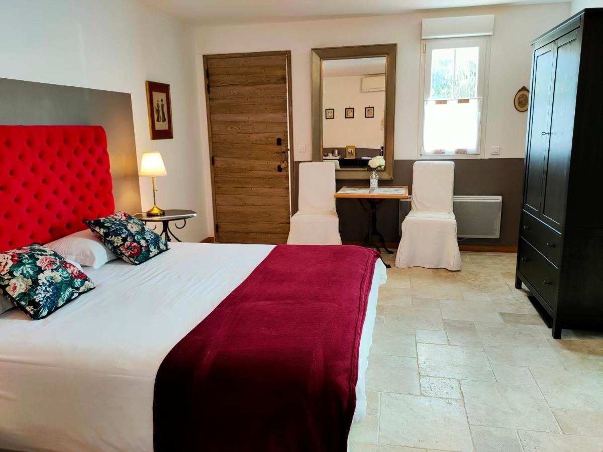 Le Clos Bel Ami Chambre D'Hotes Avec Piscine Bec-de-Mortagne Exterior foto